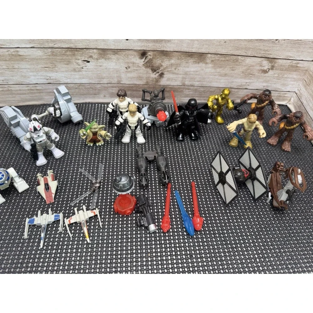 Star Wars Galactic Heroes Mix Lot of 25 Pc‎ Figures Hasbro Darth Vader Chewbacca